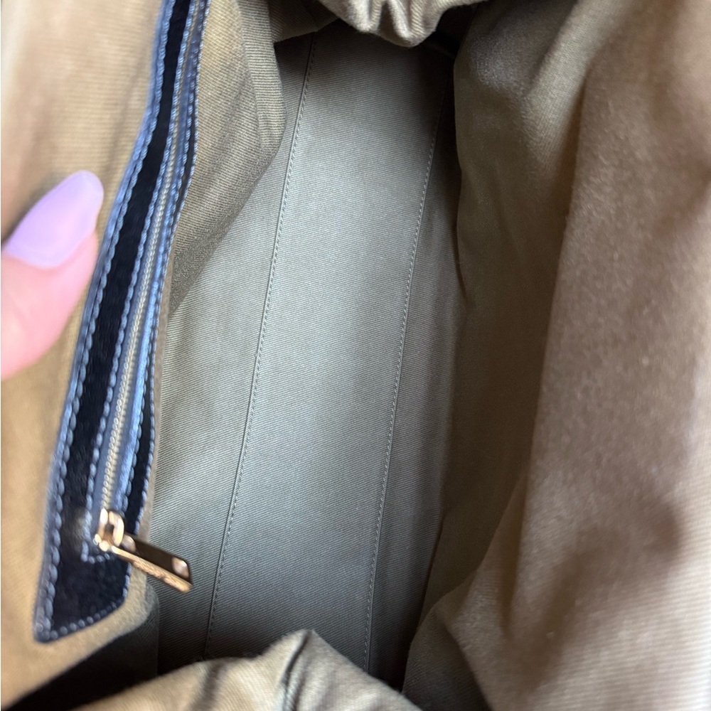 Marc Jacobs Stam Bag Black Quilted Leather Handbag with Gold Chain - Picture 8 of 13